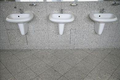 经典恐怖冒险游戏《恐怖美术馆 重制版》现已在Steam平台发售